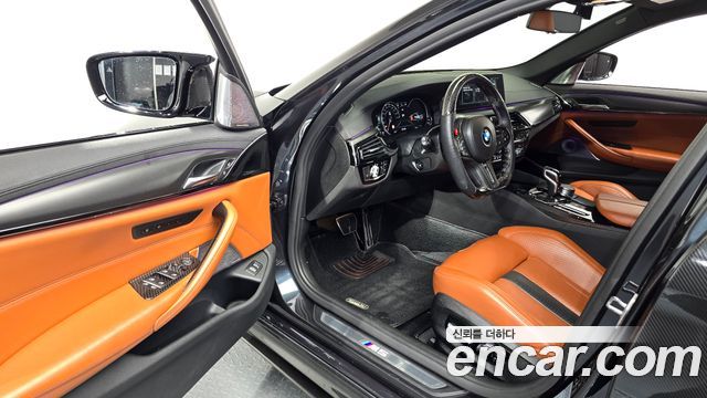 BMW M5 2018 — photo 13