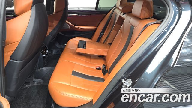 BMW M5 2018 — photo 17