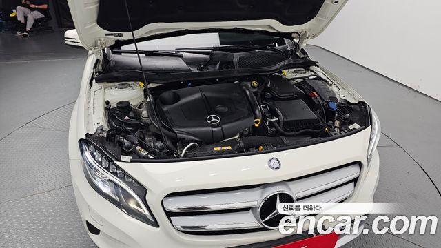 Mercedes-Benz GLA-Class 2017 — photo 6