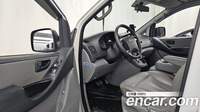 Hyundai Starex 2016 — photo 10