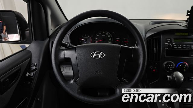 Hyundai Starex 2016 — photo 13