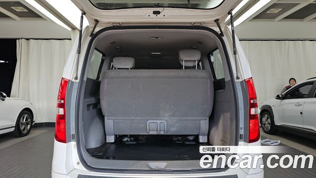 Hyundai Starex 2016 — photo 20
