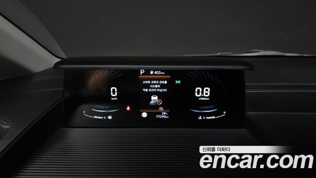Hyundai Staria 2023 — photo 8