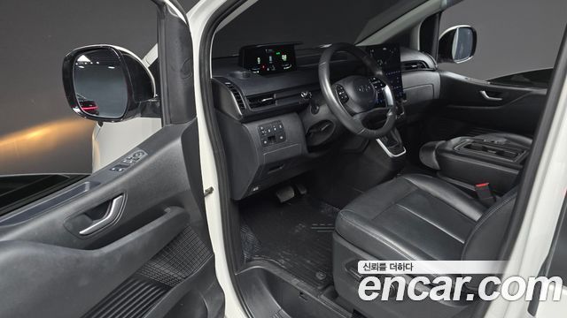 Hyundai Staria 2023 — photo 10