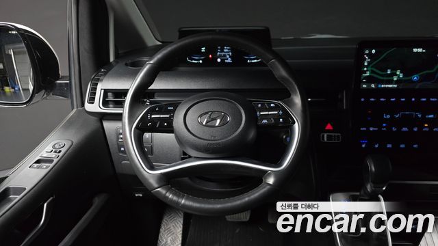 Hyundai Staria 2023 — photo 12