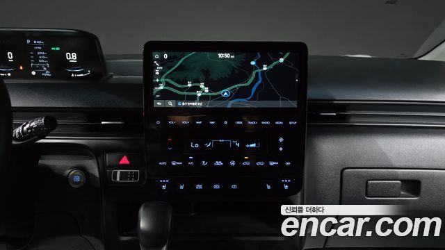 Hyundai Staria 2023 — photo 13