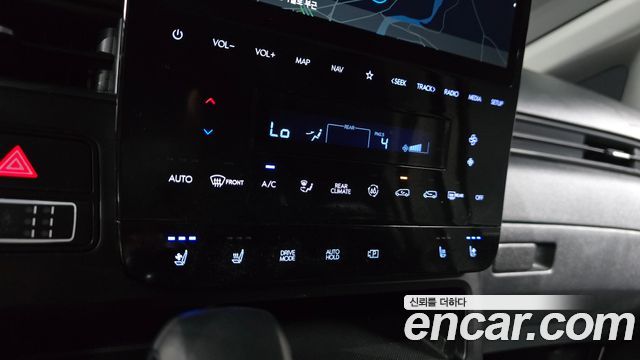 Hyundai Staria 2023 — photo 18