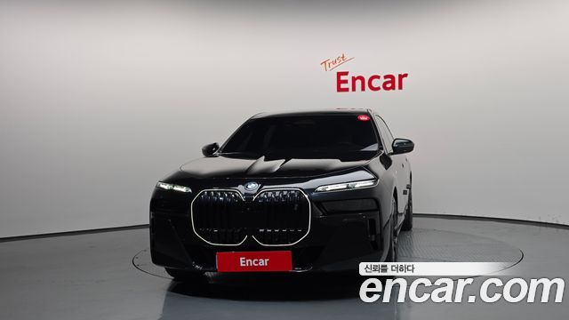 BMW i7 2024 — photo 3