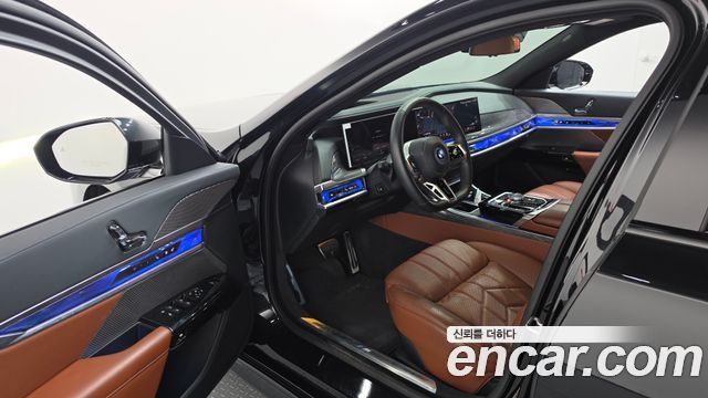 BMW i7 2024 — photo 10