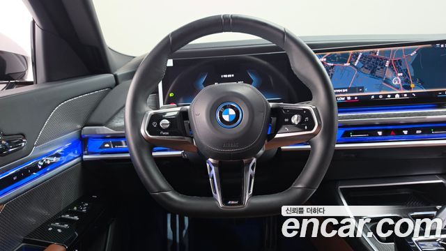 BMW i7 2024 — photo 13
