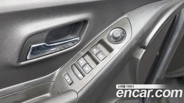 Chevrolet Korea Trax 2017 — photo 13