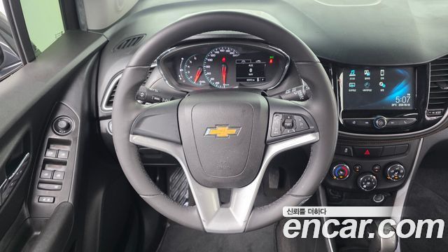 Chevrolet Korea Trax 2017 — photo 15