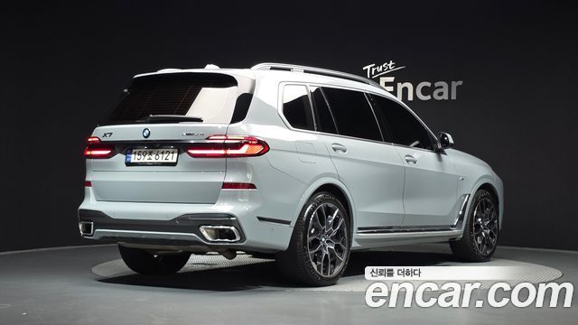 BMW X7 2024 — photo 2