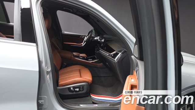 BMW X7 2024 — photo 17