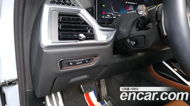 BMW X7 2024 — photo 29