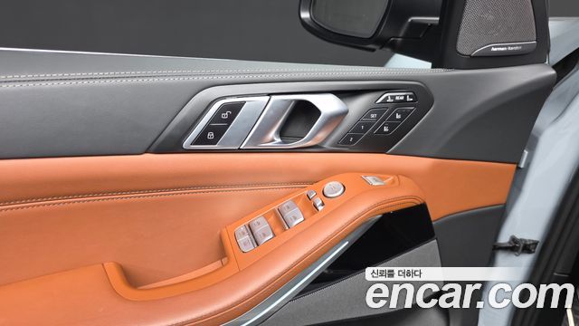 BMW X7 2024 — photo 31