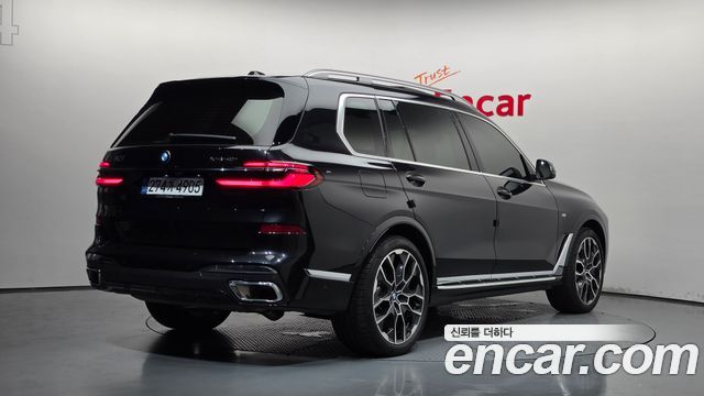BMW X7 2025 — photo 2