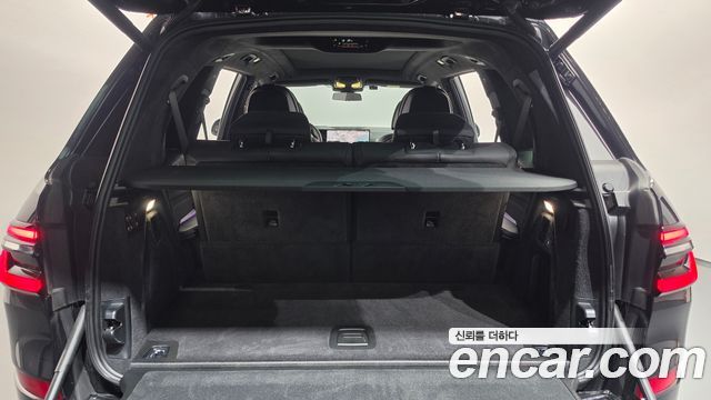 BMW X7 2025 — photo 18