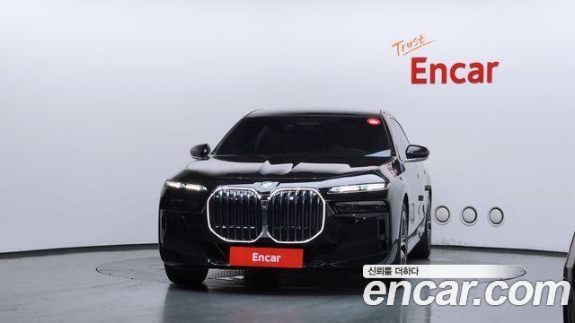 BMW 7-Series 2025 — photo 3