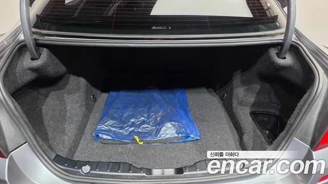 BMW 5-Series 2016 — photo 20