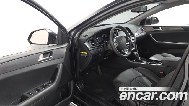 Hyundai Sonata 2018 — photo 13