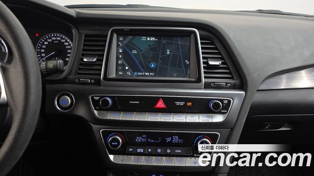 Hyundai Sonata 2018 — photo 19