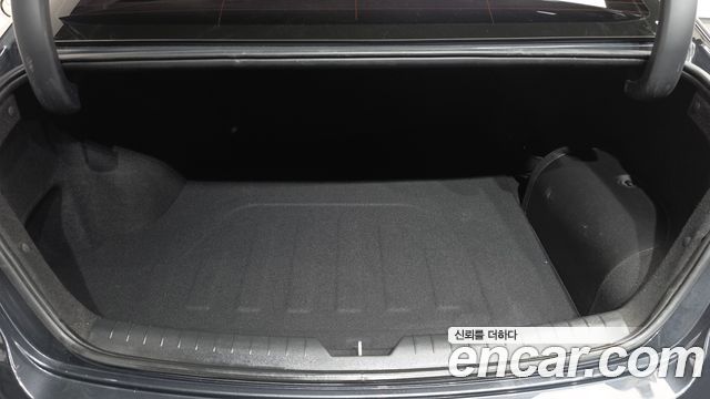 Hyundai Sonata 2018 — photo 24