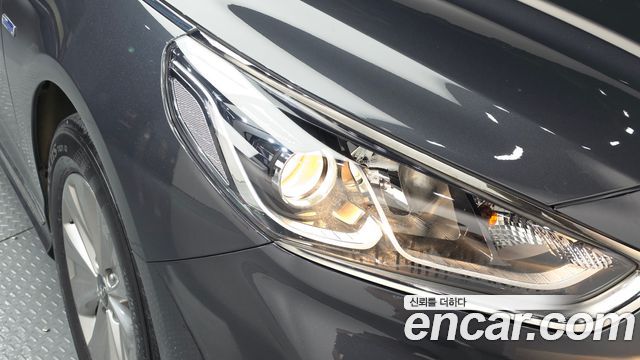 Hyundai Sonata 2018 — photo 8