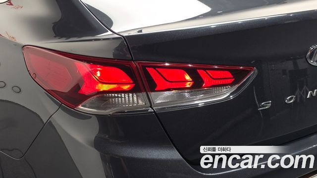 Hyundai Sonata 2018 — photo 9
