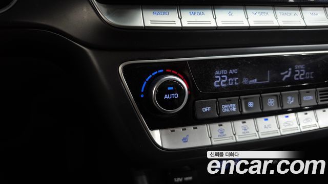Hyundai Sonata 2018 — photo 27