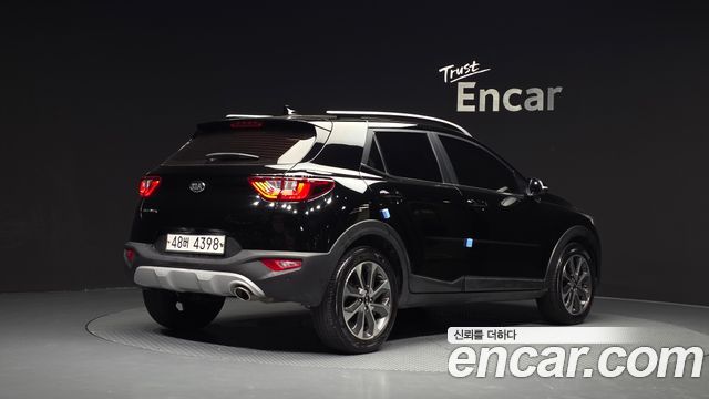 Kia Stonic 2019 — photo 2