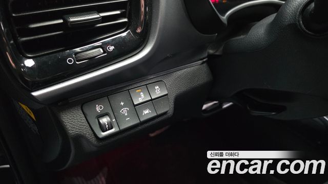 Kia Stonic 2019 — photo 14