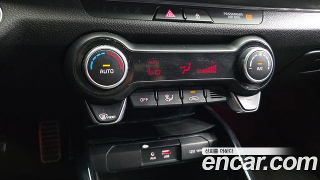 Kia Stonic 2019 — photo 17
