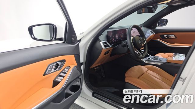 BMW 3-Series 2025 — photo 10