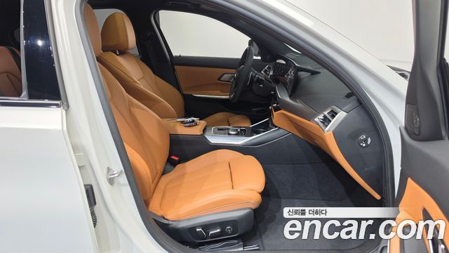 BMW 3-Series 2025 — photo 11
