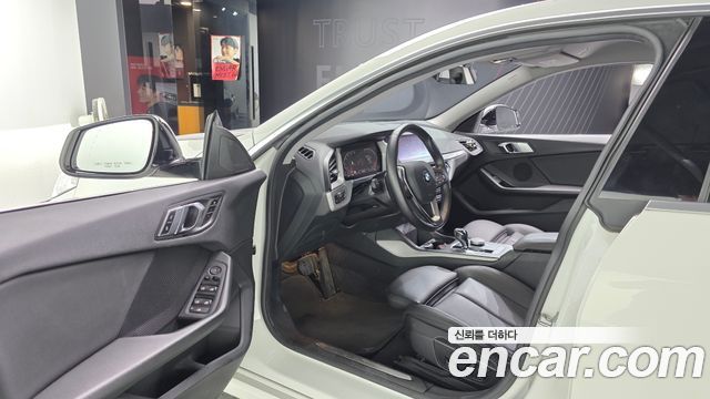 BMW 2-Series 2021 — photo 13