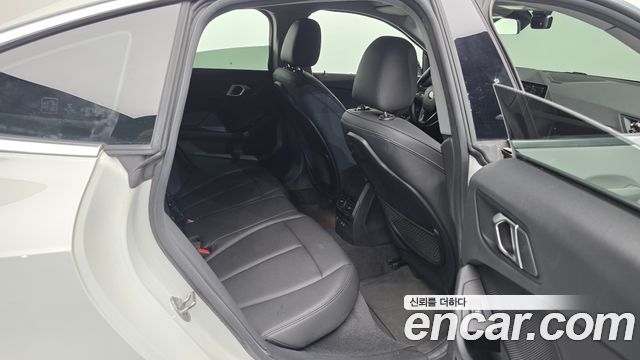 BMW 2-Series 2021 — photo 18