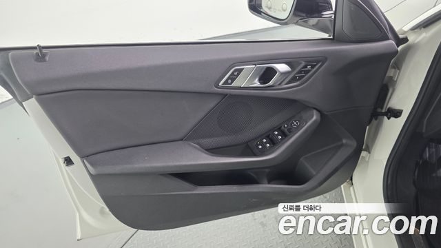 BMW 2-Series 2021 — photo 14