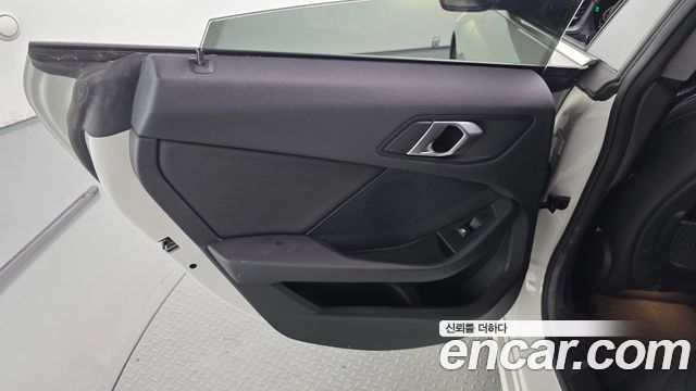 BMW 2-Series 2021 — photo 15