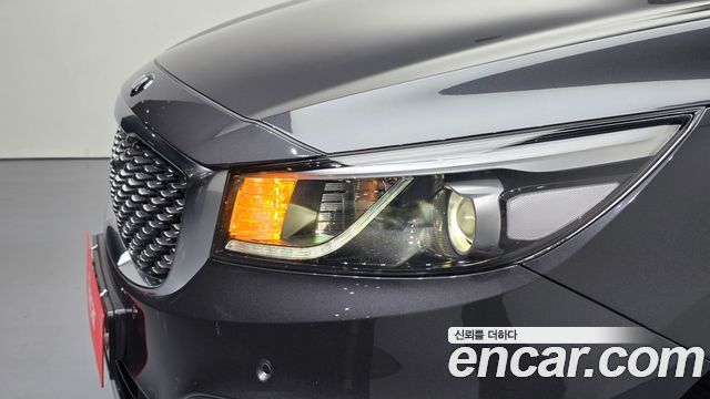 Kia Canival 2018 — photo 8
