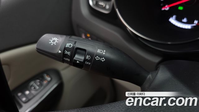Kia Canival 2018 — photo 28