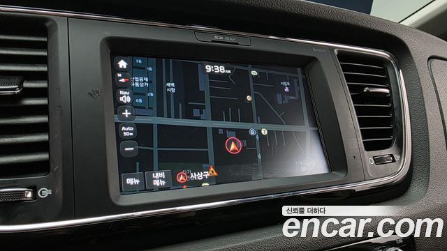 Kia Canival 2018 — photo 31