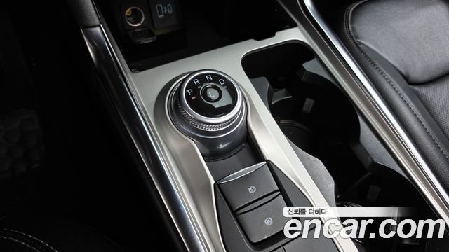 Ford Explorer 2021 — photo 12