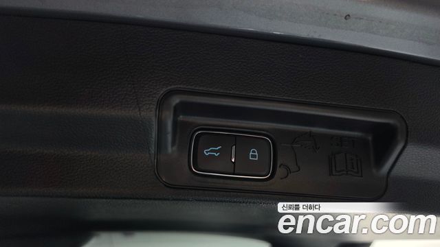 Ford Explorer 2021 — photo 23