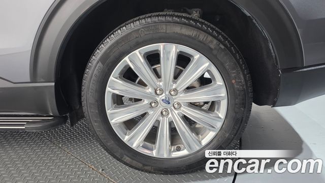 Ford Explorer 2021 — photo 7