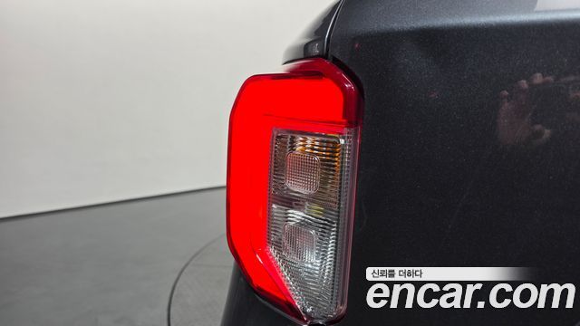 Ford Explorer 2021 — photo 9
