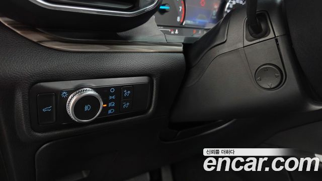 Ford Explorer 2021 — photo 28