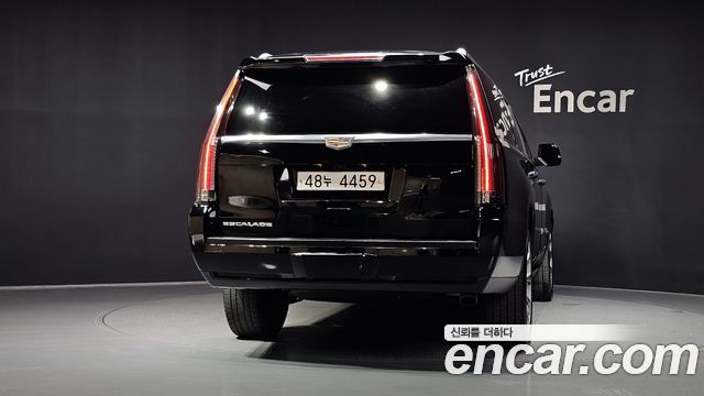 Cadillac Escalade 2017 — photo 4