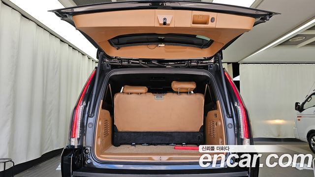 Cadillac Escalade 2017 — photo 20