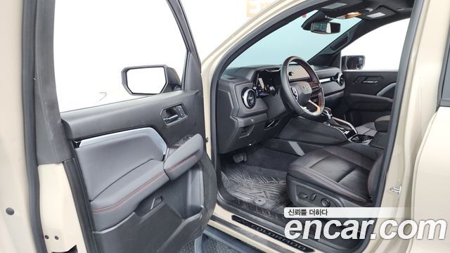 Chevrolet Korea Colorado 2024 — photo 13